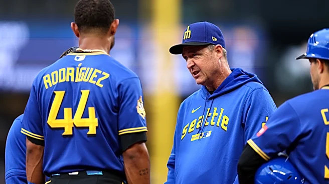 Mariners' Julio Rodríguez placed on 7-day injured list with concussion after being hit in helmet