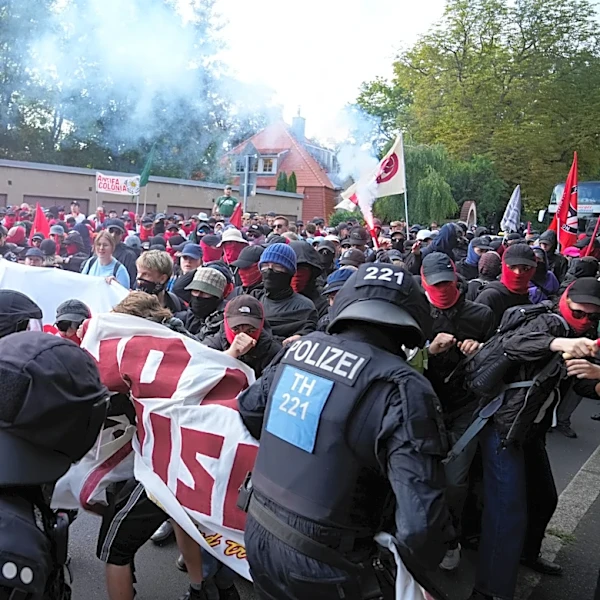 Far-right Alternative for Germany party elects leaders as protesters and police clash