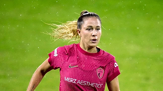 Sanchez scores twice and the Courage top the Reign 3-1 in the NWSL