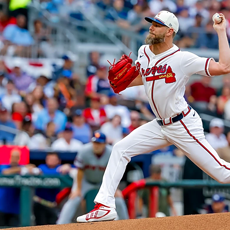 Braves unleash 5 homers in a 14-3 rout of the Mets as Chris Sale earns win