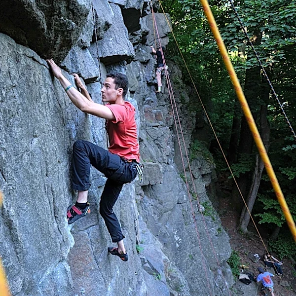 As war grinds on, Ukrainian climbers build a new outdoor culture inspired by Yosemite