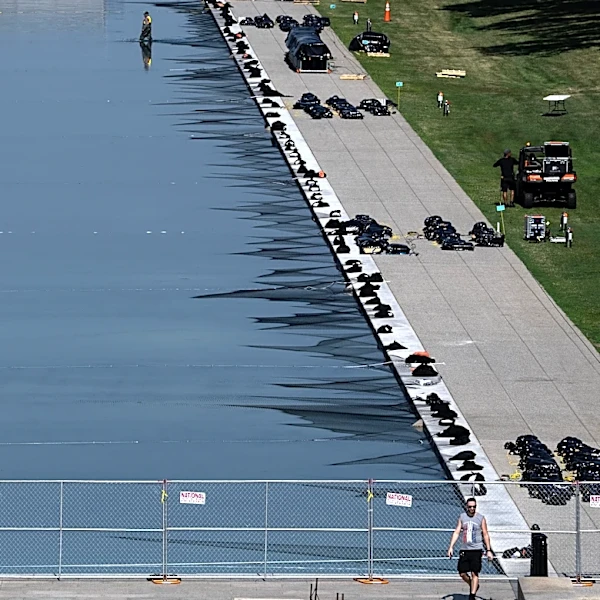 Trump's administration won't seek new bids to repair the Lincoln Memorial Reflecting Pool