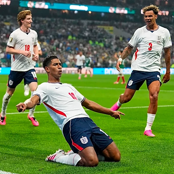 England hands Mexico its first World Cup loss at Estadio Azteca, winning 3-2 to reach quarterfinals