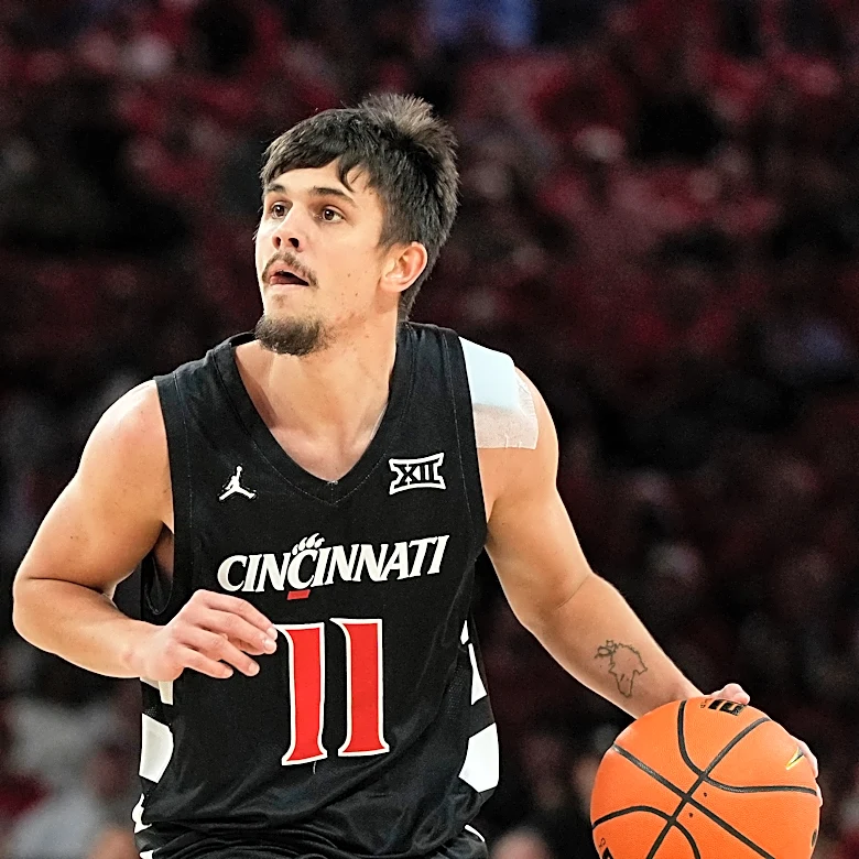 Former college basketball player Kerr Kriisa accused of fraud in $2.2M scheme