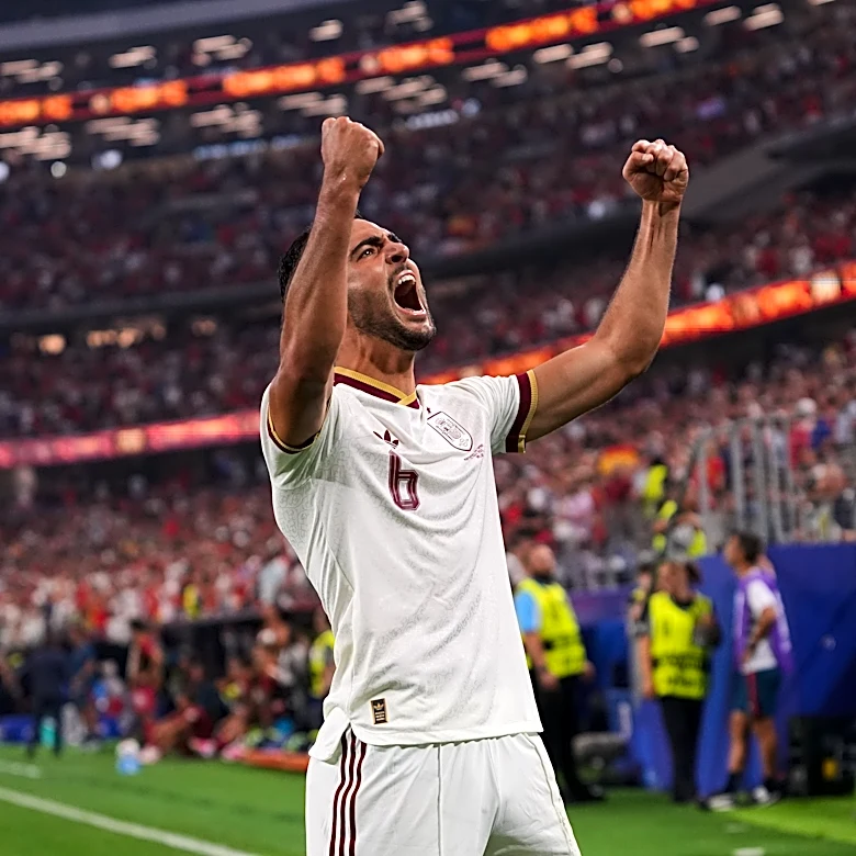 Merino's late goal sends Spain to quarterfinals and ends Ronaldo's World Cup career