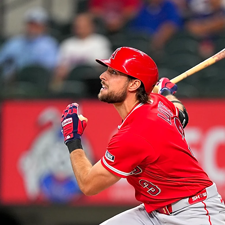 Osuna's three-run homer caps five-run eighth as Rangers beat Angels 8-3