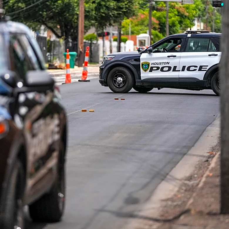 Immigration agent fatally shot a man in Houston during an enforcement operation