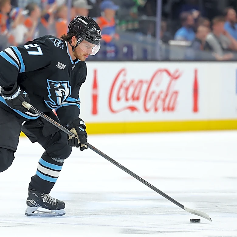 Mammoth match Devils' offer sheet to Barrett Hayton, sign him for $4.775 million for next season
