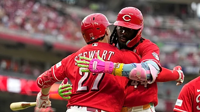 Reds become first team to homer 4 times in an inning this season
