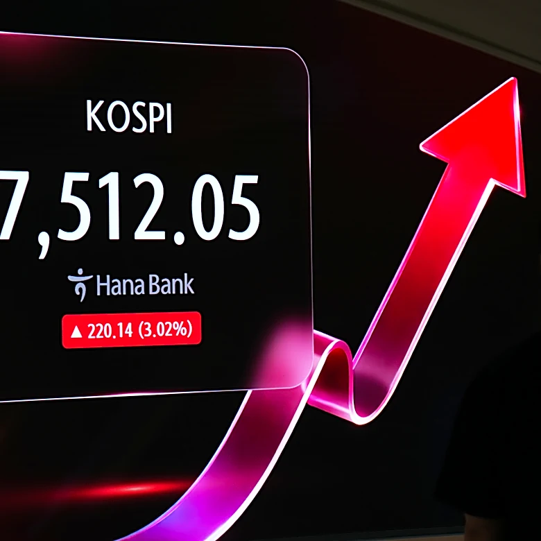 World shares mostly climb and oil prices slip as traders monitor Iran war developments