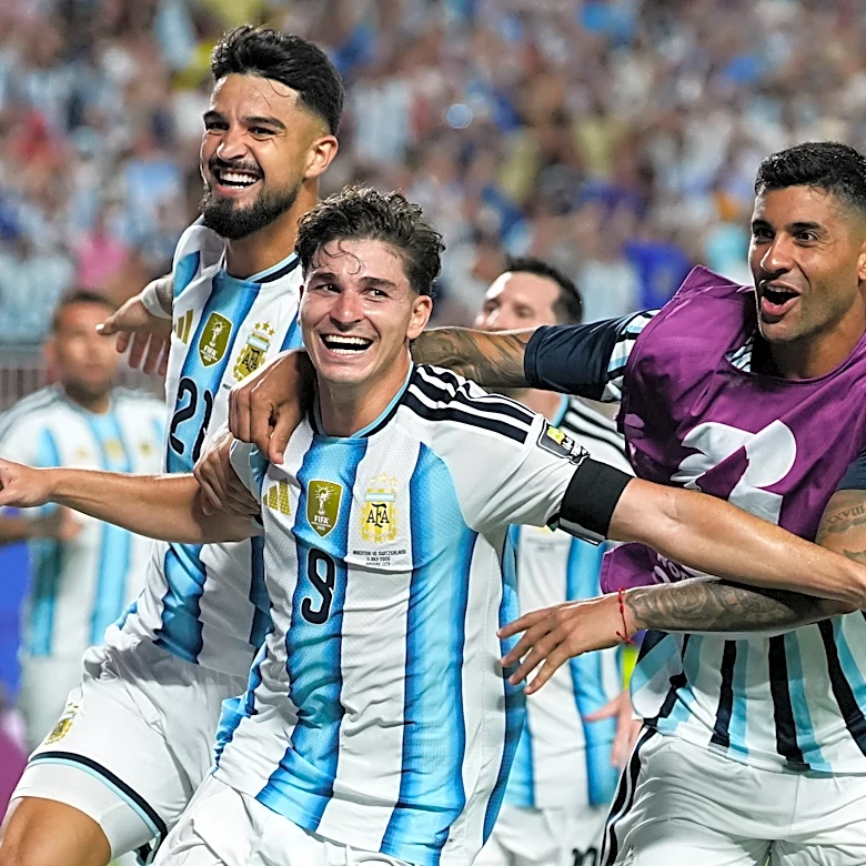 Alvarez’s 112th-minute goal helps lift Argentina past Switzerland 3-1 and into World Cup semifinals