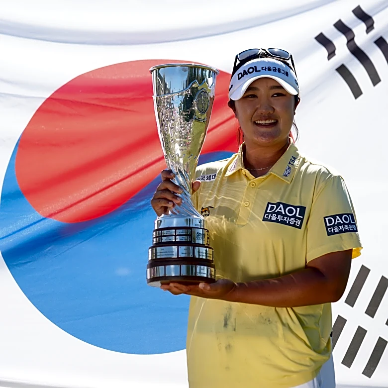 Ryu wins Evian playoff for 2nd straight major. Kim takes Scottish Open