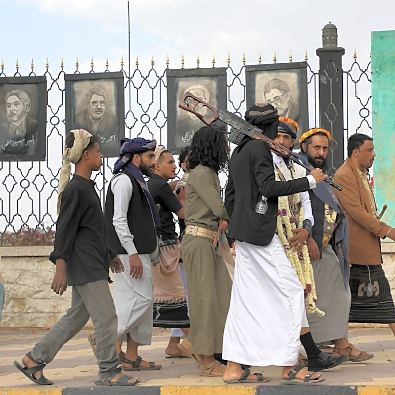 Yemen at risk of getting dragged back into war as Saudis and Houthis exchange airstrikes