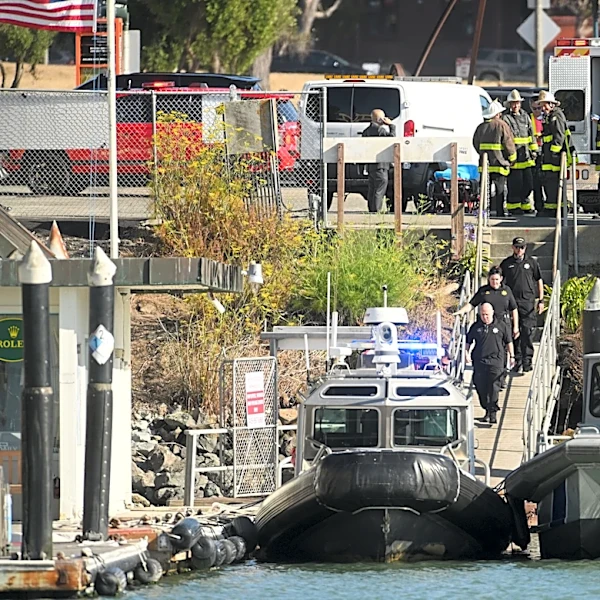 1 dead and 2 missing from pontoon boat near Alcatraz Island off San Francisco