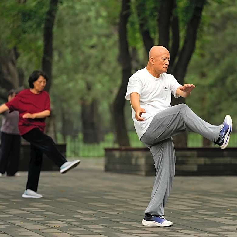Tai chi practitioners seek balance and well-being in fast-paced Beijing