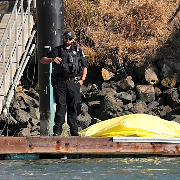 1 dead and 2 missing after boat sinks near Alcatraz Island off San Francisco