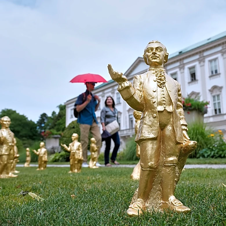 A horde of golden mini-Mozarts marks 270 years since the composer's birth in Salzburg