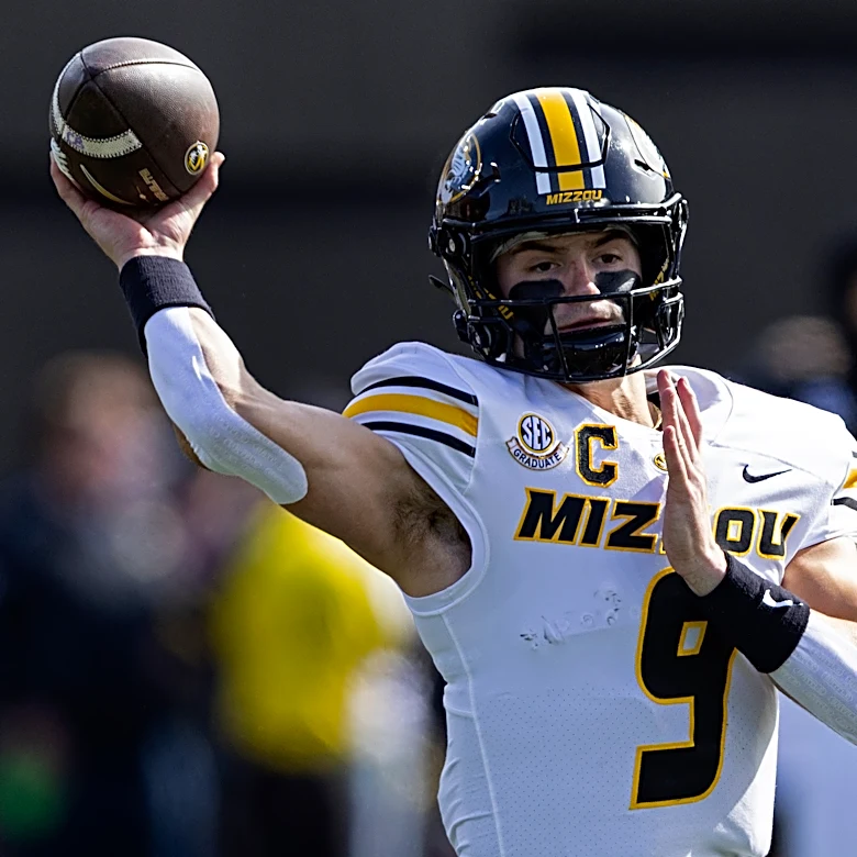 Virginia coach Tony Elliott names Beau Pribula starting QB entering the 2026 season