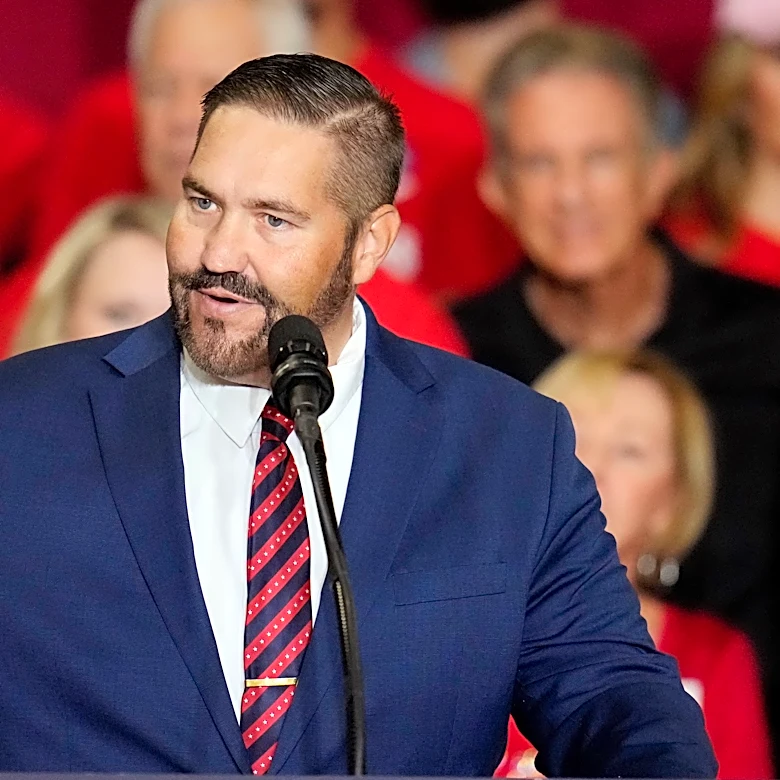 Top officials in Arizona's Maricopa County agree on how to oversee elections, ending a legal battle