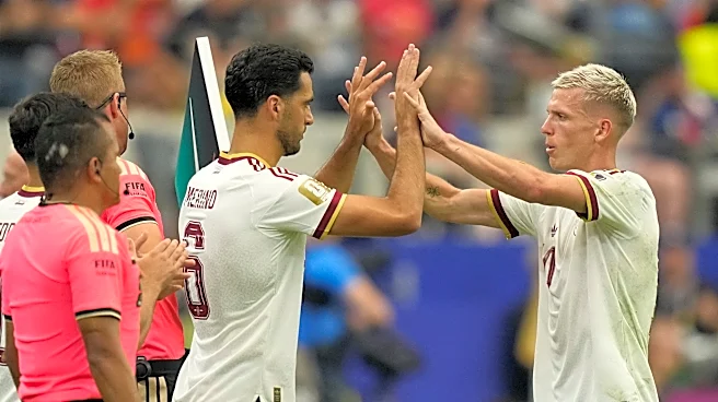 Spain practices outside before the World Cup final as smoke fills the air in northern New Jersey