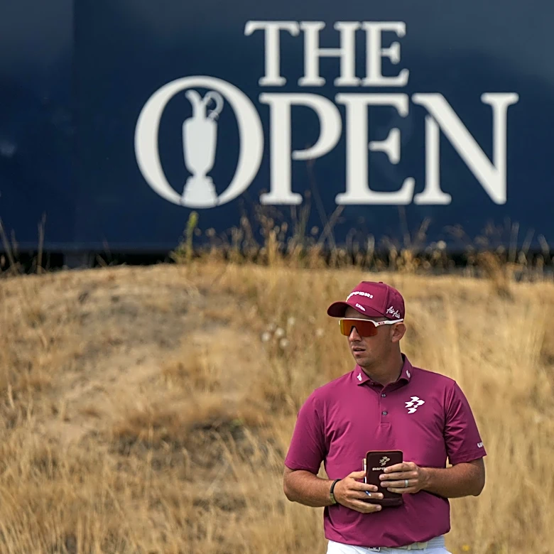 Lucas Herbert and Sam Burns match the major championship record with 62s at the British Open