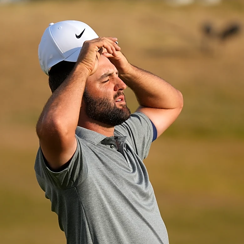 Scottie Scheffler's hopes for another British Open are hurt by a lack of birdies