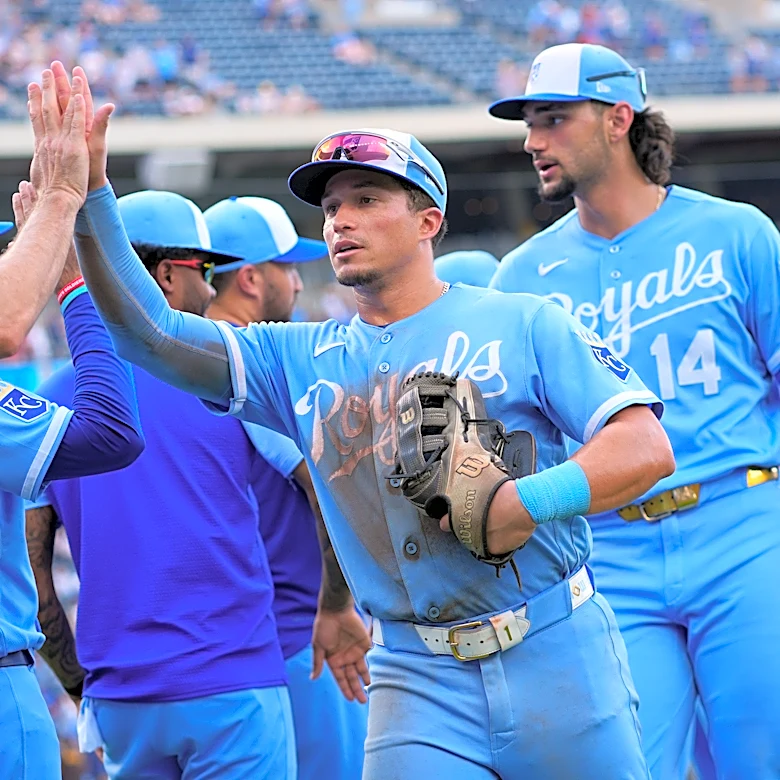 Salvador Perez and Lane Thomas hit 2-run HRs, Royals beat Padres 6-1