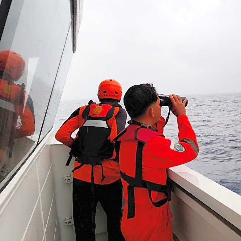 Rescuers in Indonesia find mother and son survivors from sunken passenger boat