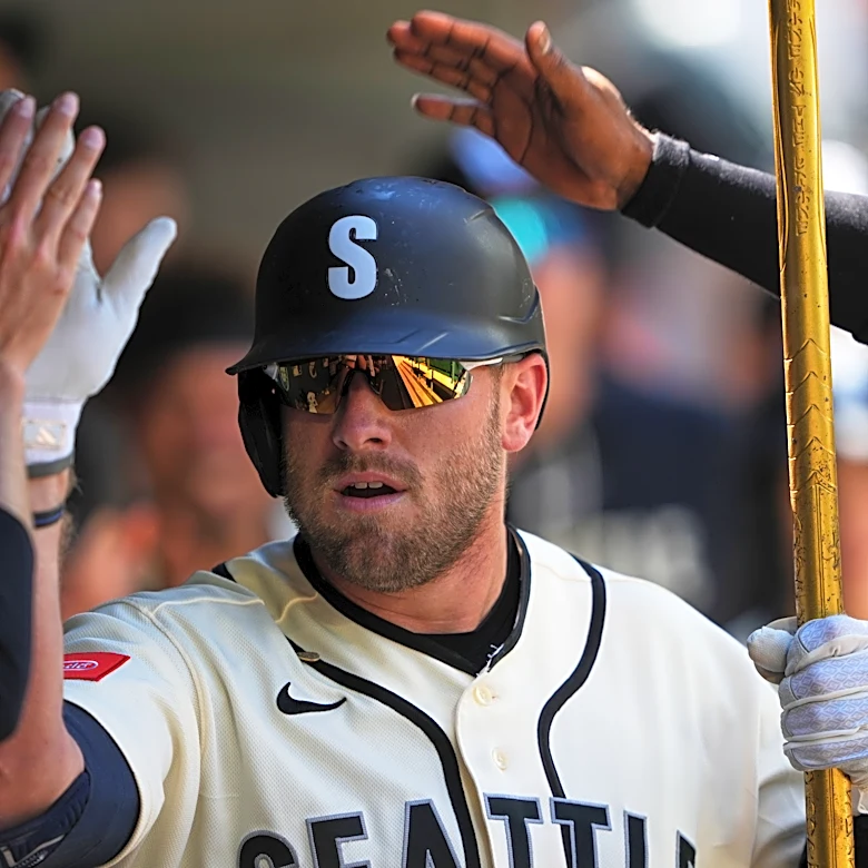 Gilbert has 10 strikeouts in 6 innings, Raley and Young hit HRs as Mariners beat Giants 6-3