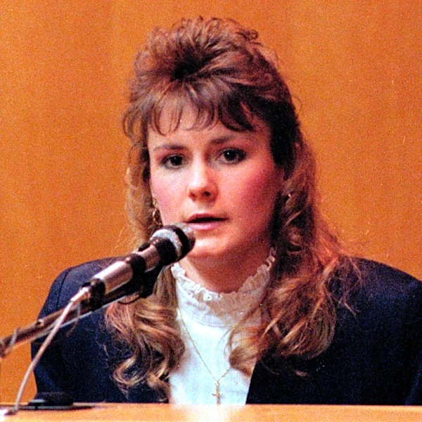 Pamela Smart, serving life, seeks a new trial as a New Hampshire judge weighs her latest petition
