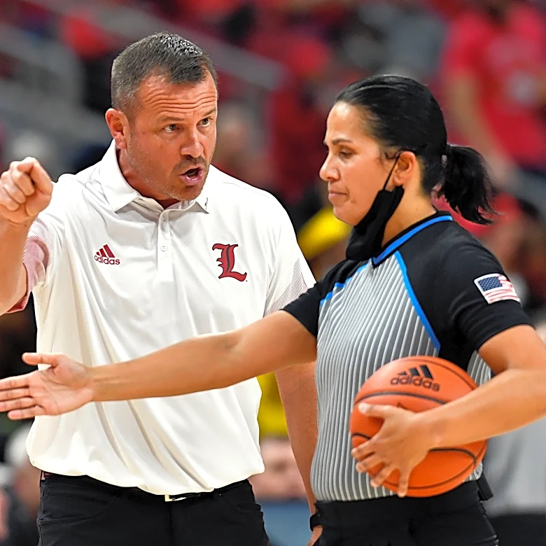 8 conferences, including Big East and ACC, announce new women's basketball officiating alliance