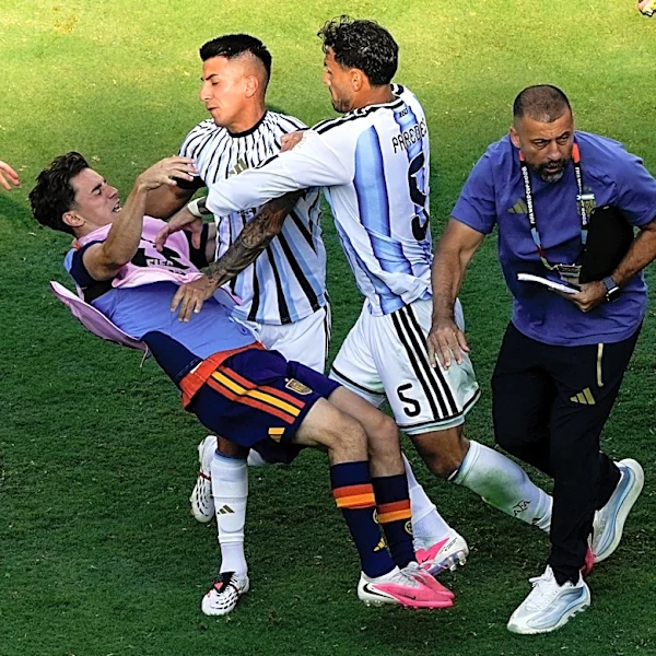 FIFA investigates Argentina players confronting Spain’s on-field World Cup celebrations