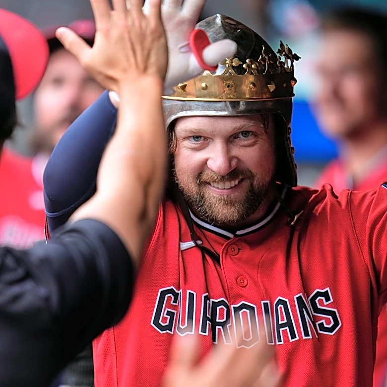 Power surge: Guardians hit 7 homers against Twins, 1 short of franchise record