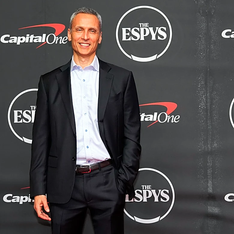 ESPN starts layoffs tied to NFL Network acquisition, memo says