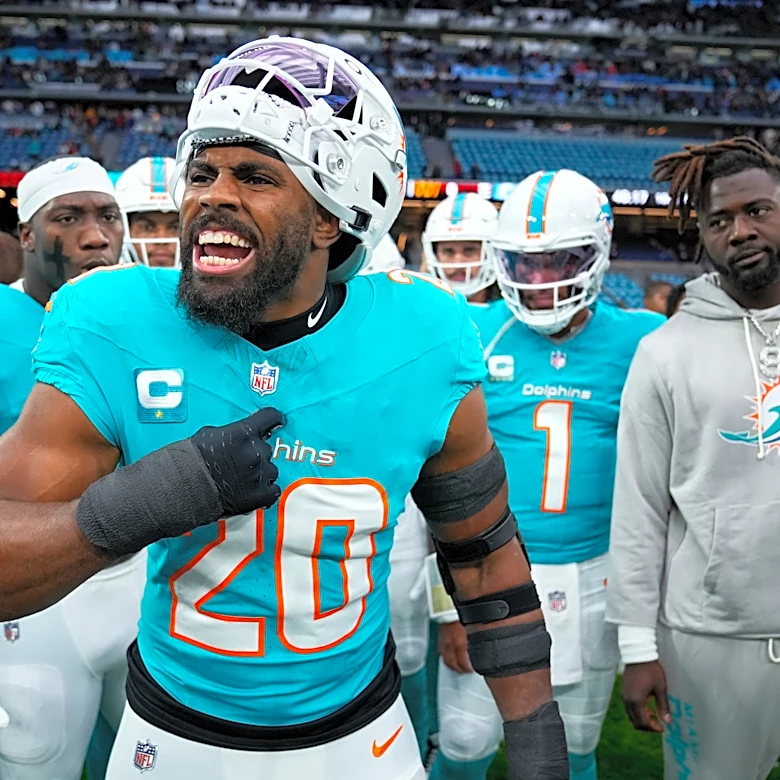 Linebacker Jordyn Brooks agrees to 3-year extension with Dolphins, AP source says