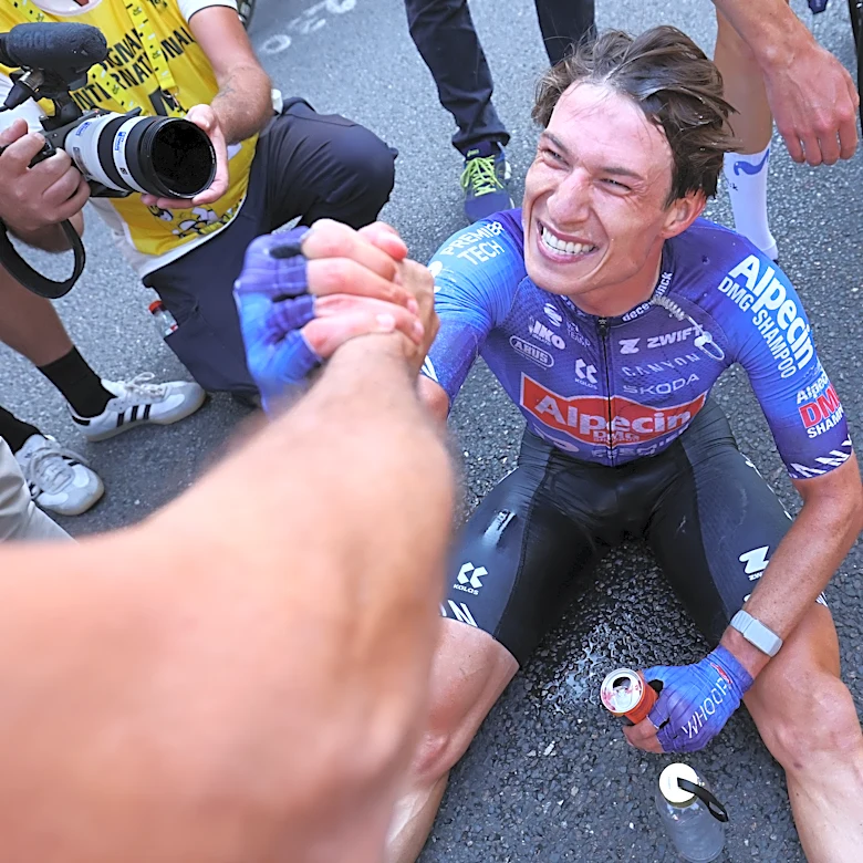 Jasper Philipsen wins stage 17 of Tour de France, Tadej Pogačar protects lead