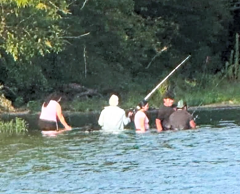 'The last picture': A passing boater's photograph may be the 5 adults who drowned in Ohio