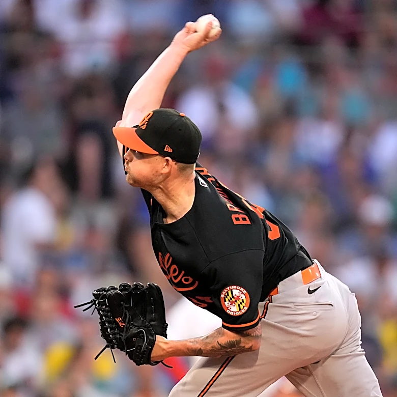 Orioles halt Red Sox's franchise record-tying 15 game win streak with 5-1 win to split twinbill