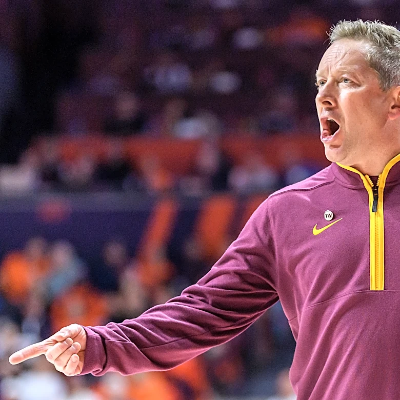 Minnesota gives Niko Medved a contract extension and salary bump after a promising first season