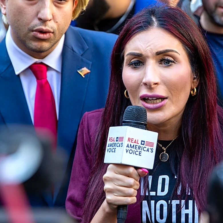 Laura Loomer meets with Zelenskyy in Ukraine after major reversal on the war