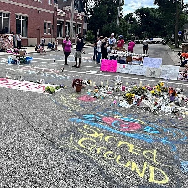 Fatal police shooting of man with knife roils Madison, Wisconsin
