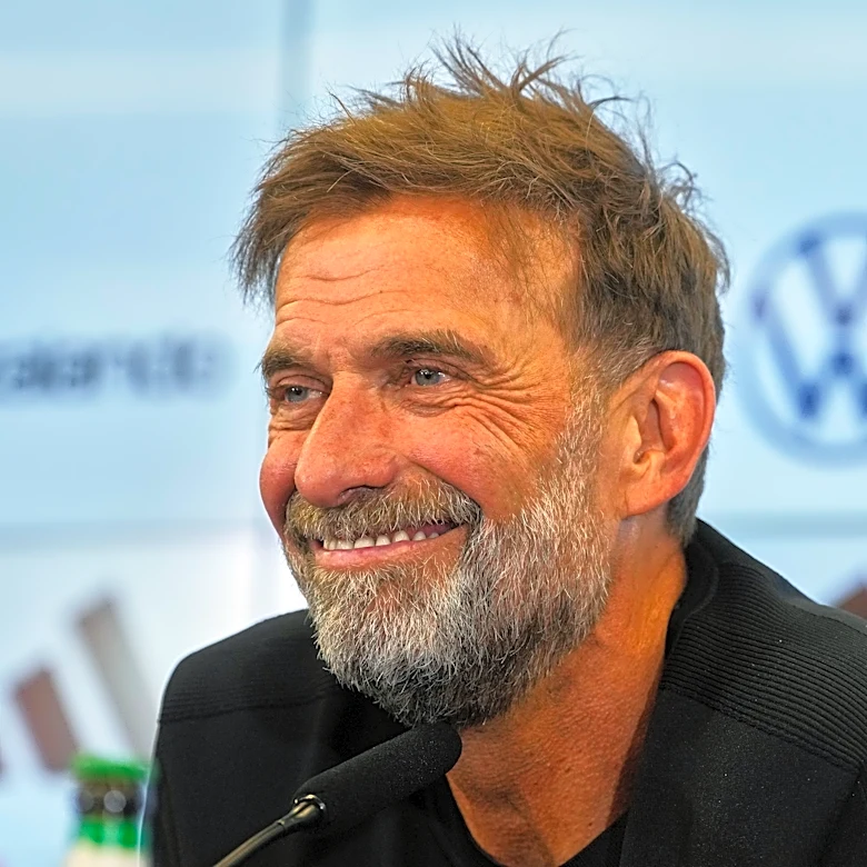 Jürgen Klopp starts Germany coach job with talk of resigning