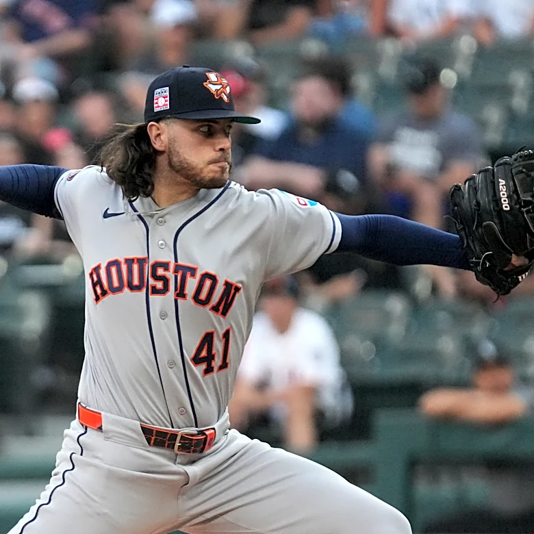 Astros' Spencer Arrighetti leaves start against White Sox in second inning with foot injury