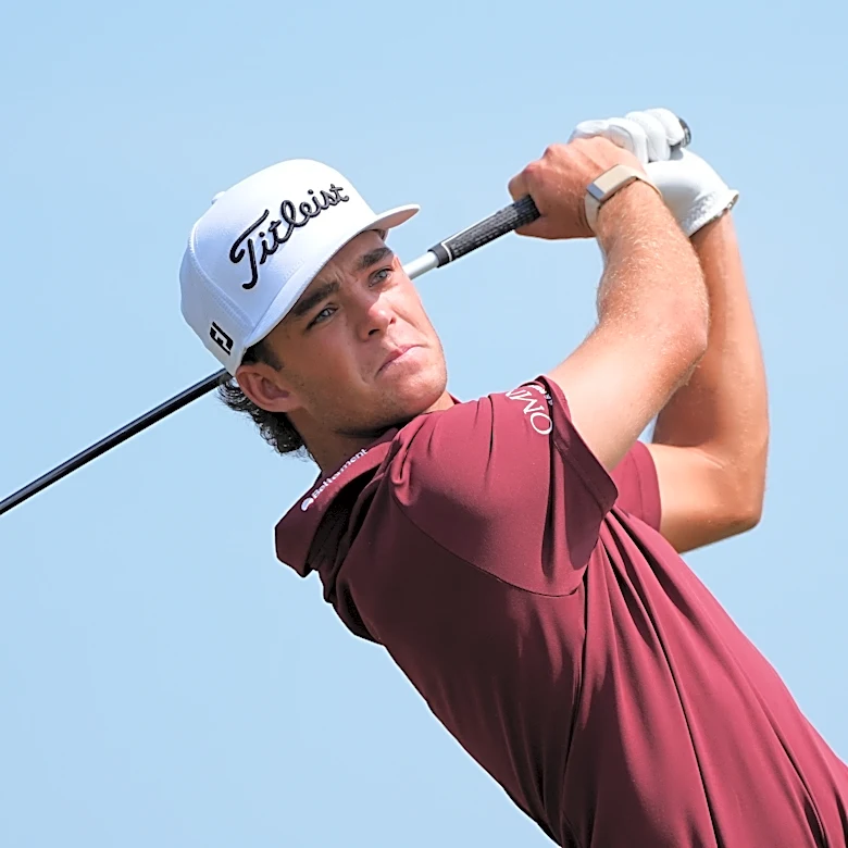 Koivun moves 3 strokes up at the 3M Open with a 3rd-round 61 and tournament-record back 9