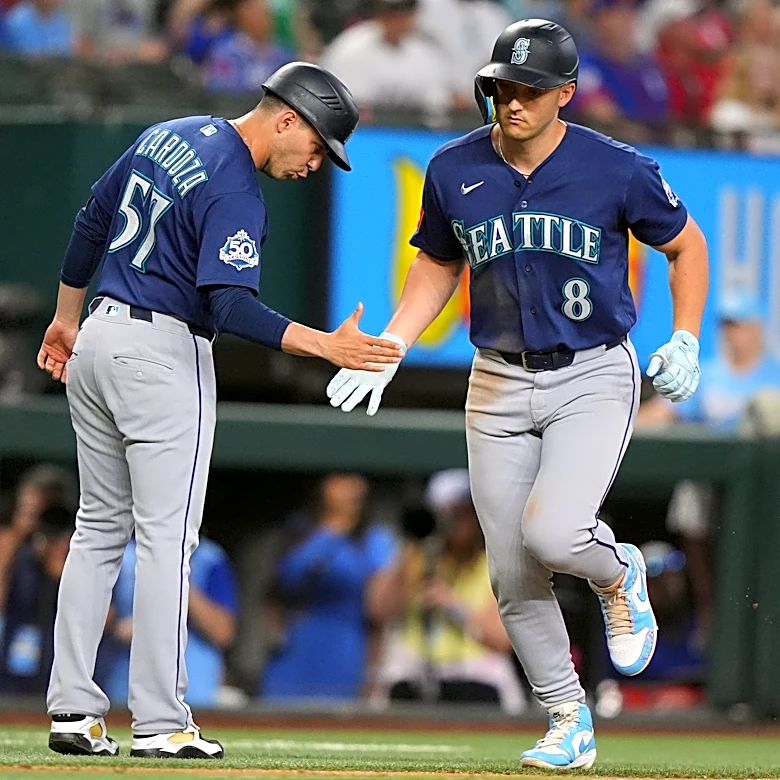 Dominic Canzone hits go-ahead 3-run homer as Mariners rally for 6-4 win over Rangers
