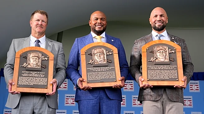 Beltrán, Jones and Kent pay tribute to home and family during Baseball Hall of Fame inductions