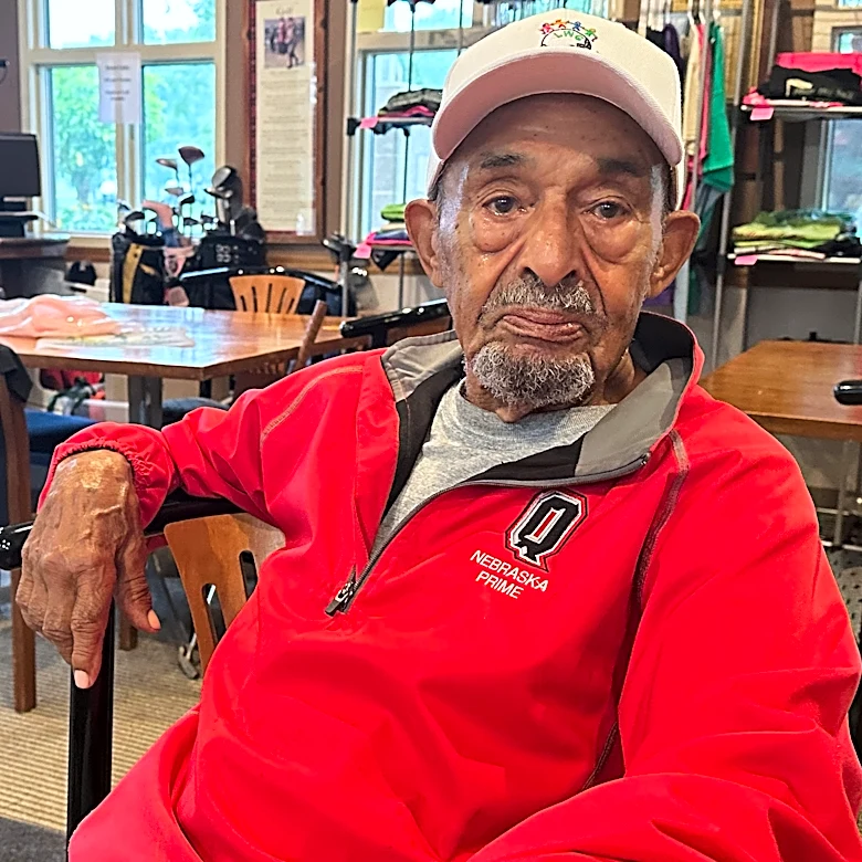 103-year-old Omaha man discovers passion for golf late in life, still chases birdies and beats pals