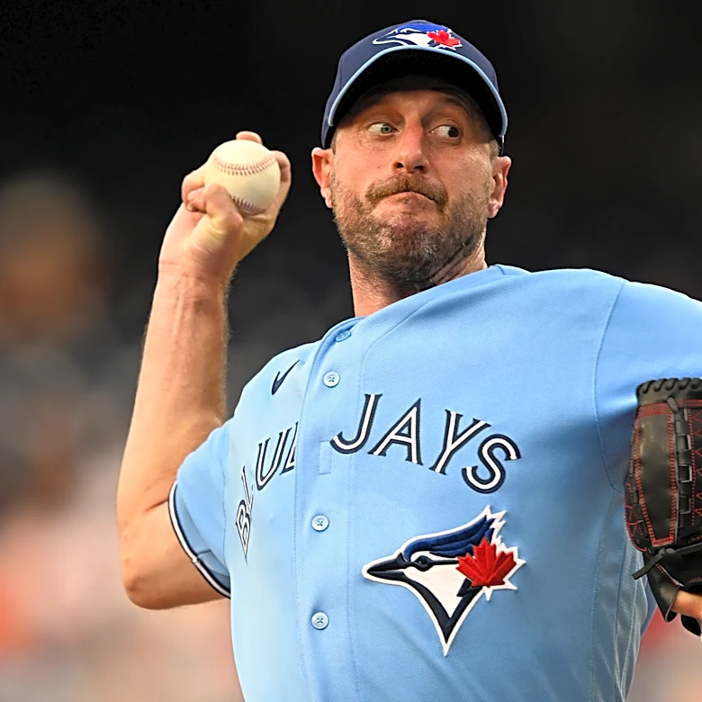 Urías homers and Blue Jays beat Nationals 3-2 in Scherzer's return to Washington