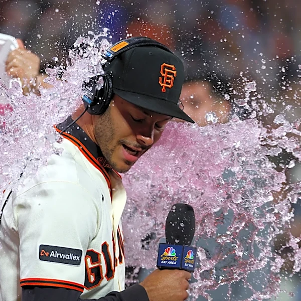 McCray's 2-run homer leads the Giants to a 3-0 win over the Brewers