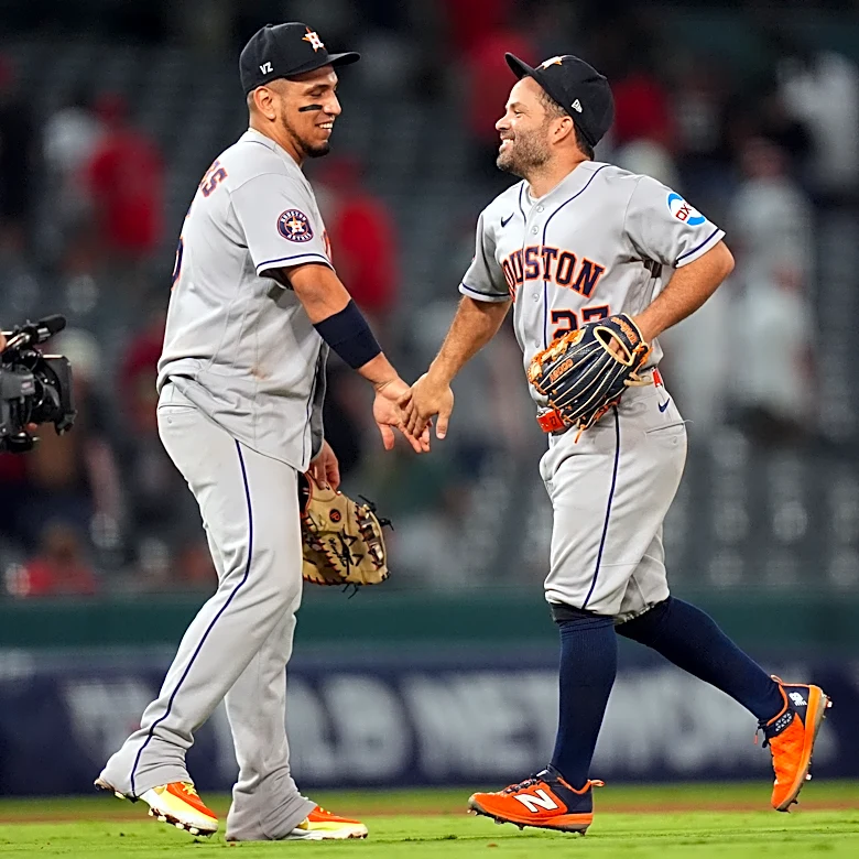 Astros take advantage of Angels meltdown to score 4 runs in 9th inning for 6-4 win